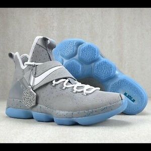 Nike LeBron XIV 14 “MAGS” Basketball Shoes Sz 10.5